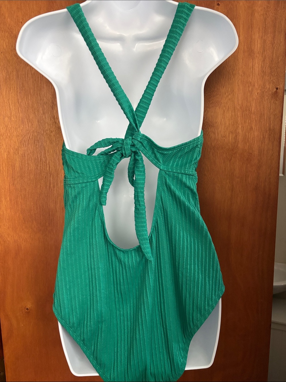 Cupshe: Emerald Ribbed One-Piece Swimsuit - Picture 5 of 5